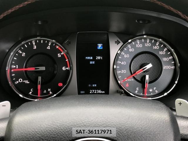Toyota HILUX 2023-01 8754075-12