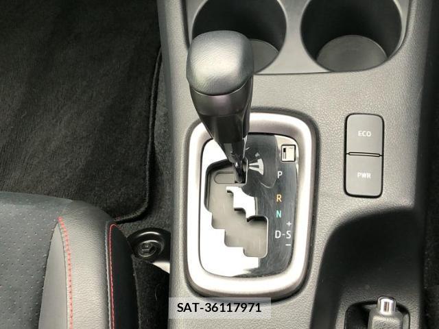Toyota HILUX 2023-01 8754075-16