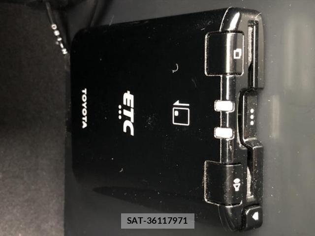 Toyota HILUX 2023-01 8754075-17