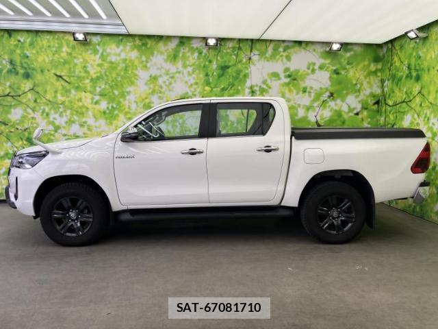 Toyota HILUX 2023-08 8754699-1