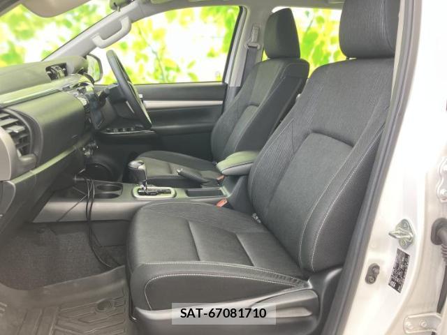 Toyota HILUX 2023-08 8754699-5