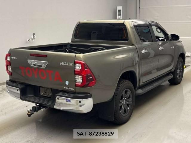 Toyota HILUX 2024-08 8752540-1