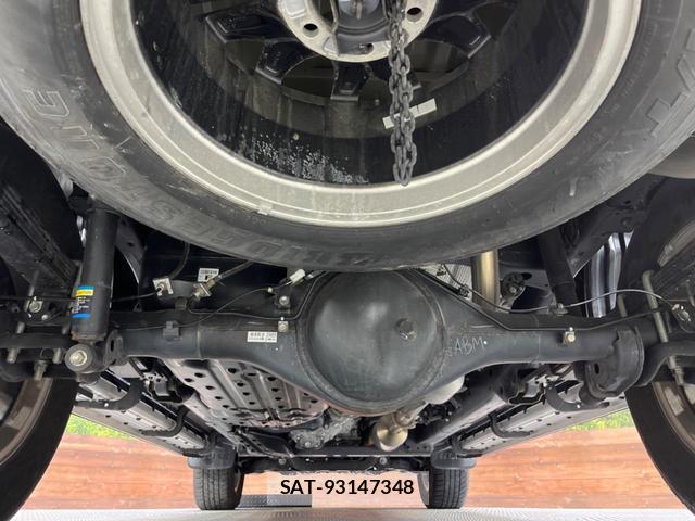 Toyota HILUX 2022-08 8752824-19