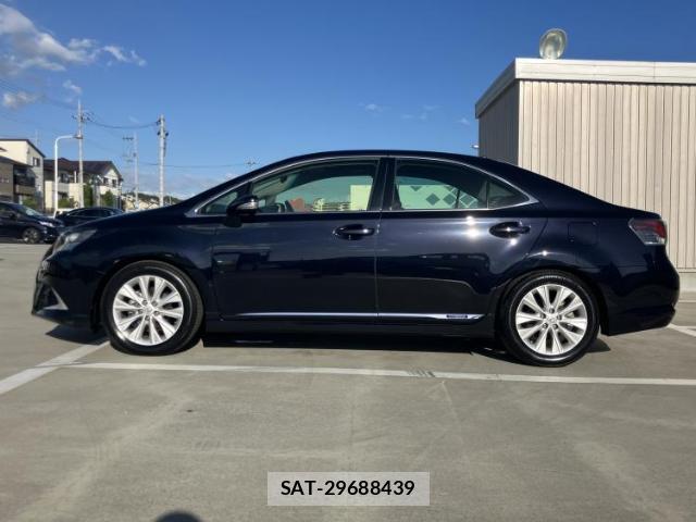 Lexus HS 2013-12 8752443-1