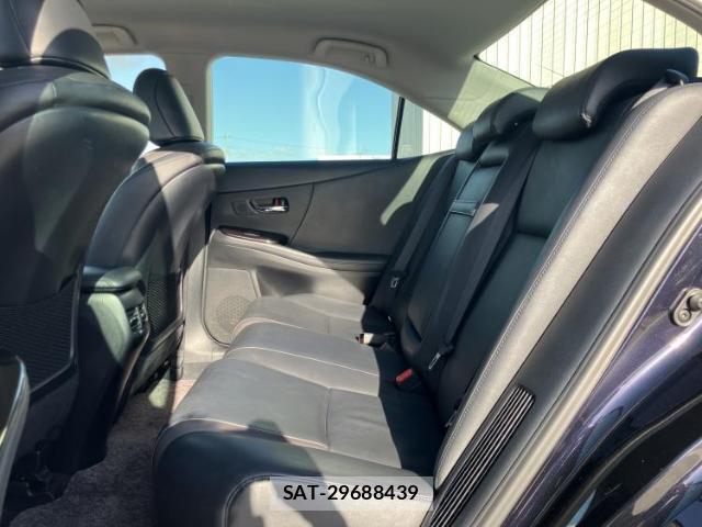 Lexus HS 2013-12 8752443-7