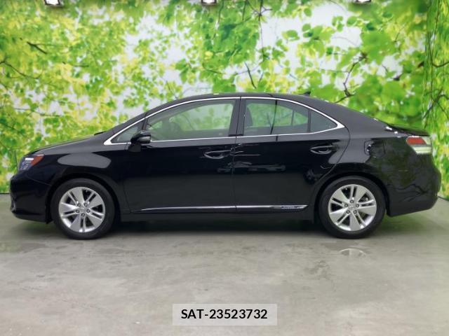 Lexus HS 2012-03 8754528-1