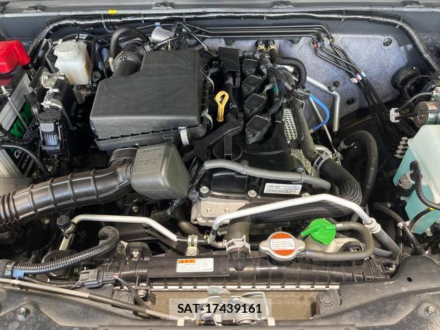 Suzuki JIMNY 2025-04 8752989-17