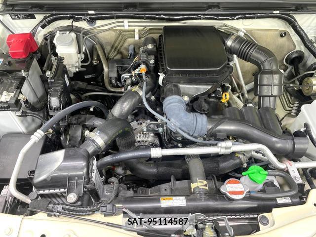 Suzuki JIMNY 2024-12 8752921-17