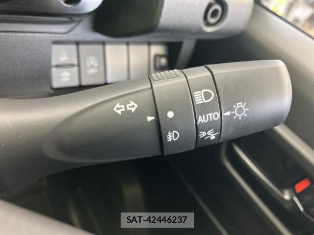 Suzuki JIMNY 2024-03 8753972-11