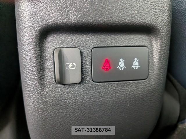 Nissan KICKS 2023-04 8752862-15