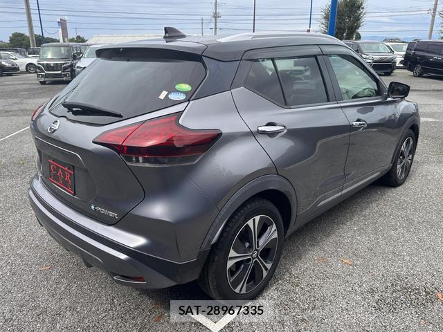 Nissan KICKS 2020-11 8753326-5