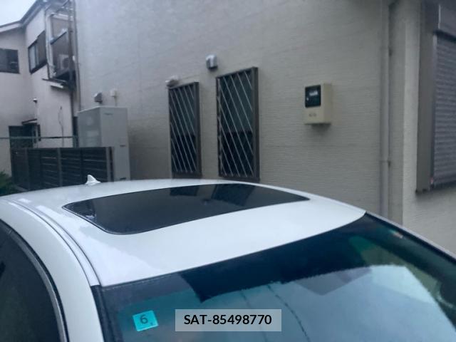 Toyota KLUGER HYBRID 2010-06 8752945-12