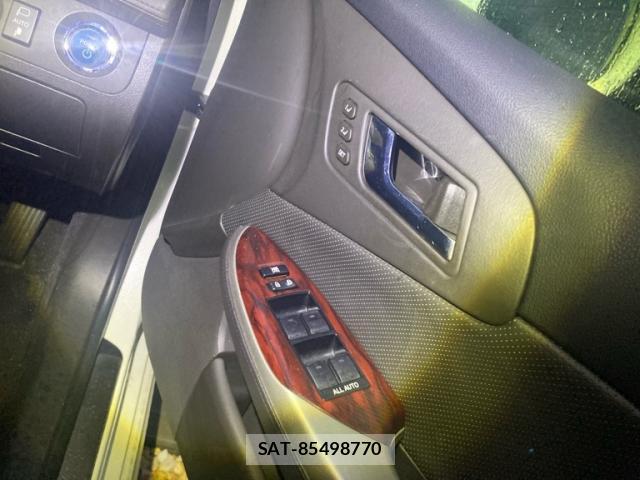 Toyota KLUGER HYBRID 2010-06 8752945-14