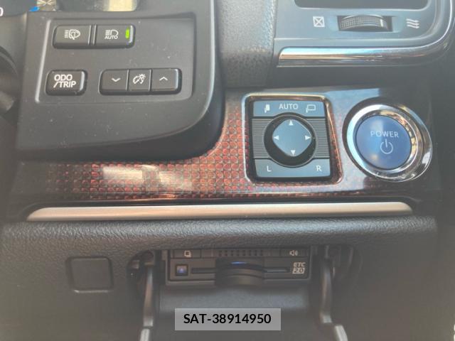 Toyota KLUGER HYBRID 2016-10 8753359-19
