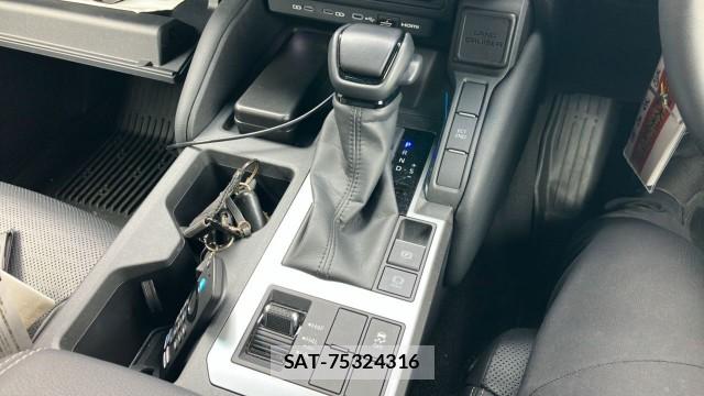 Toyota Land Cruiser 250 2024-10 8753567-14