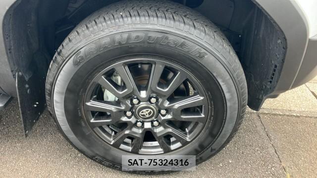 Toyota Land Cruiser 250 2024-10 8753567-8