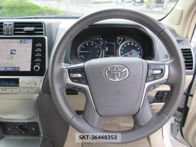 Toyota LAND CRUISER PRADO 2023-02 8752949-16