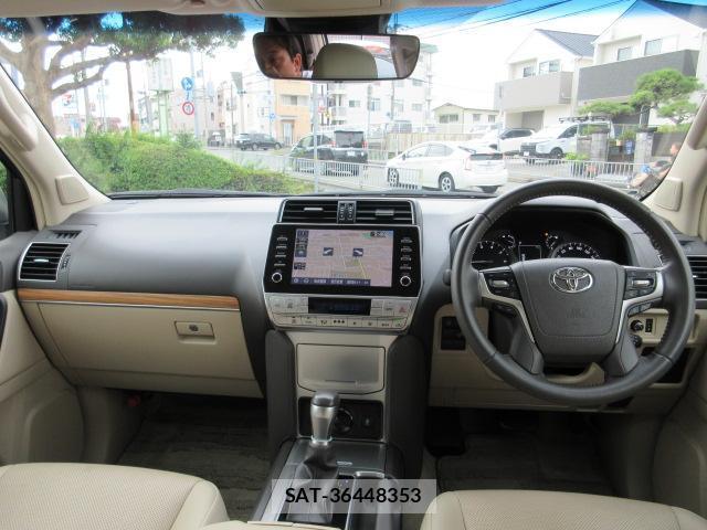 Toyota LAND CRUISER PRADO 2023-02 8752949-2