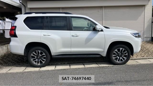 Toyota LAND CRUISER PRADO 2022-09 8753582-3