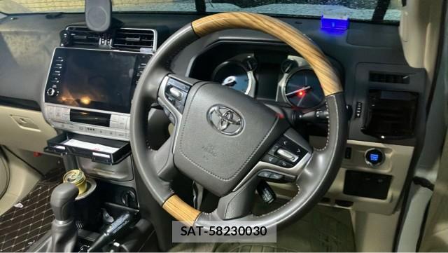 Toyota LAND CRUISER PRADO 2023-02 8753646-16