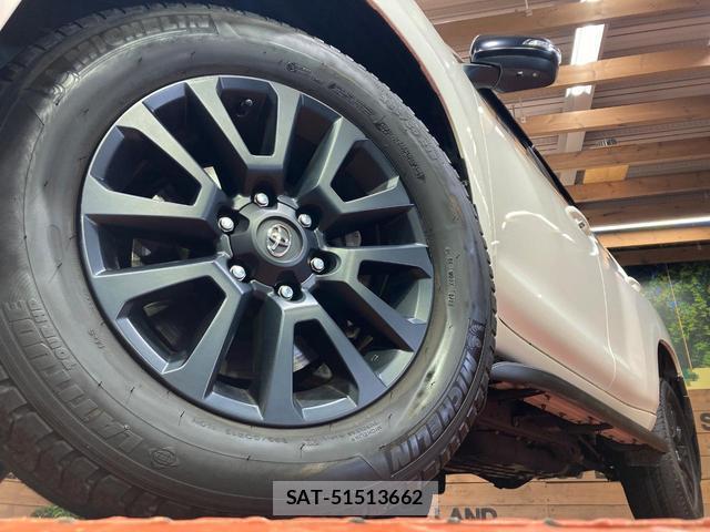 Toyota LAND CRUISER PRADO 2023-04 8753933-12