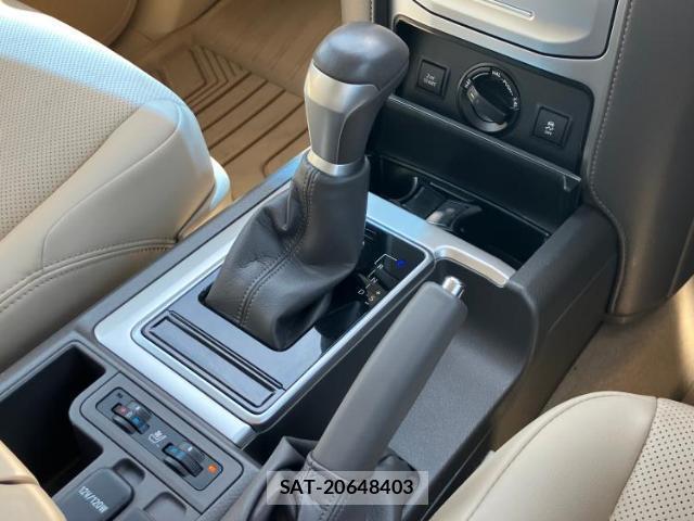 Toyota LAND CRUISER PRADO 2023-10 8754368-15