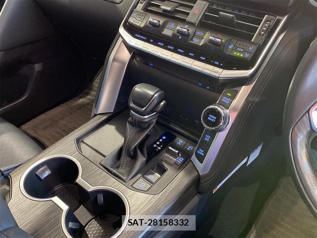 Toyota LAND CRUISER 2022-02 8753947-10