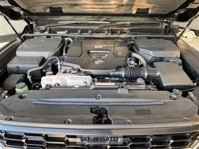 Toyota LAND CRUISER 2022-02 8753947-16
