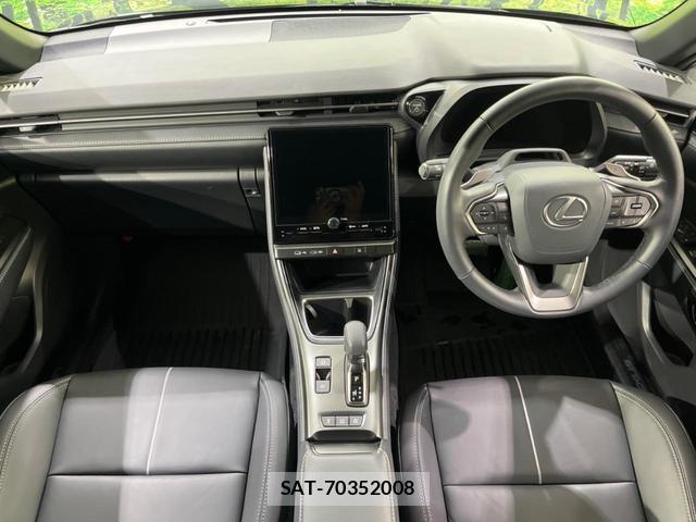 Lexus LBX 2024-09 8752710-1
