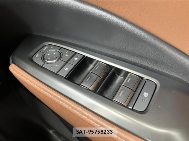 Lexus LBX 2024-03 8754460-11