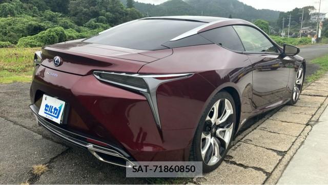 Lexus LC 2017-11 8753618-12