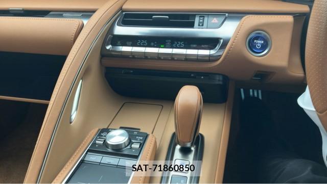 Lexus LC 2017-11 8753618-14