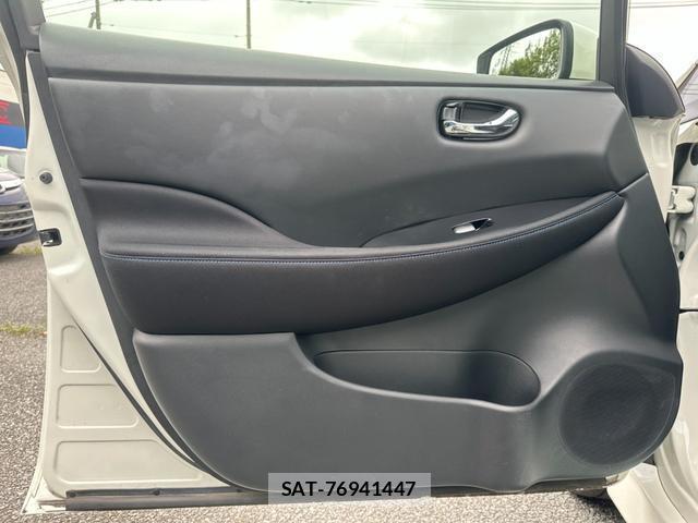 Nissan LEAF 2022-02 8753332-10