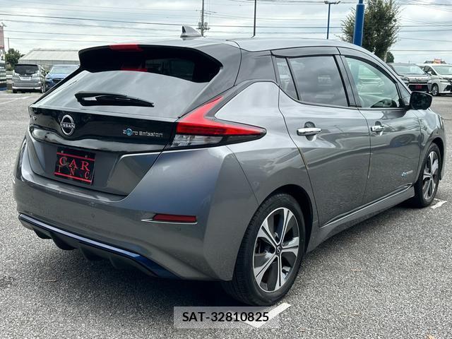 Nissan LEAF 2021-12 8753334-2