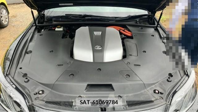 Lexus LS 2019-10 8753615-7