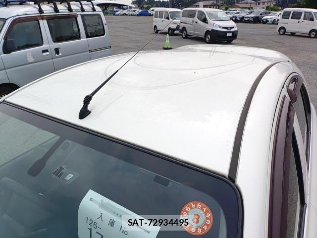 Nissan MARCH 2018-08 8752651-6
