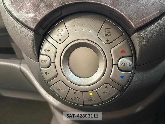 Nissan MARCH 2011-02 8754767-8