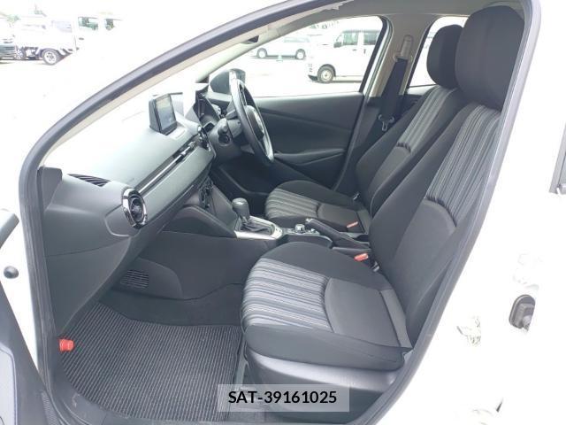 Mazda MAZDA2 2021-09 8752670-15