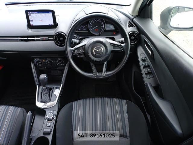 Mazda MAZDA2 2021-09 8752670-2
