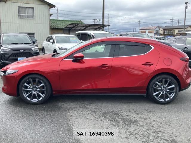 Mazda MAZDA3 2019-08 8754482-1