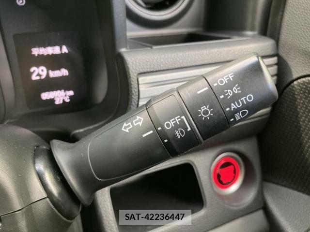 Honda N-VAN 2019-03 8754055-15