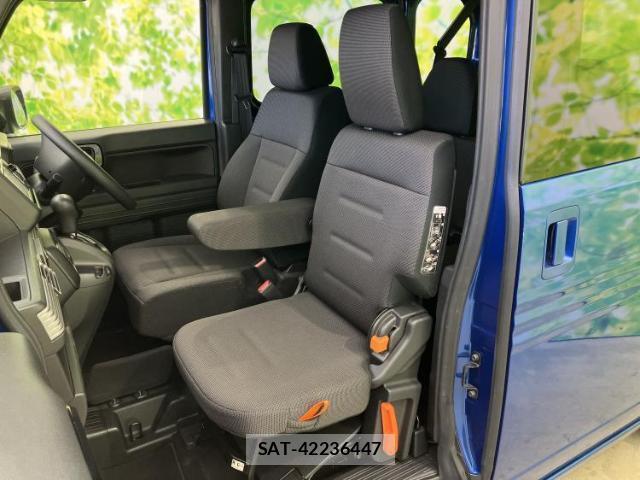 Honda N-VAN 2019-03 8754055-5