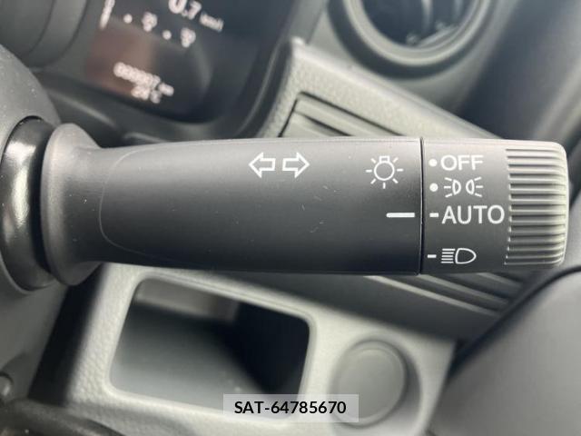 Honda N-VAN 2026-03 8752444-10