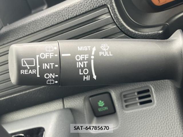 Honda N-VAN 2026-03 8752444-11