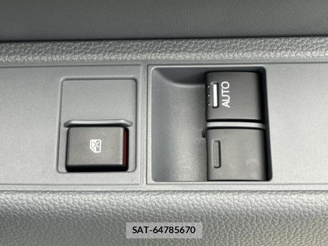 Honda N-VAN 2026-03 8752444-15