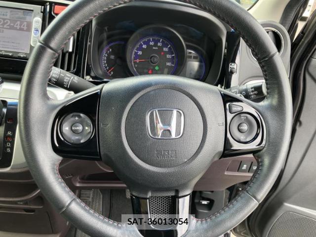 Honda N-WGN 2015-04 8754480-14
