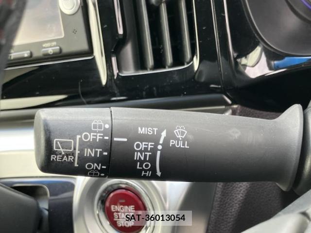 Honda N-WGN 2015-04 8754480-16