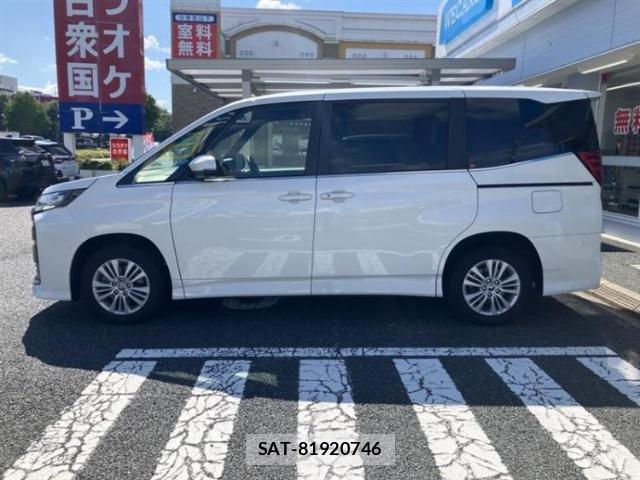 Toyota NOAH 2023-03 8752221-1