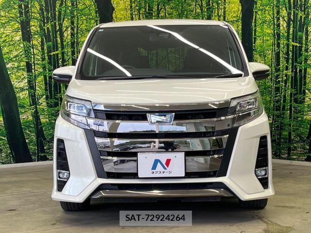 Toyota NOAH 2019-01 8752419-14