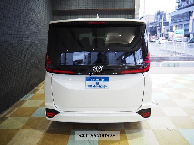 Toyota NOAH 2022-10 8752491-1